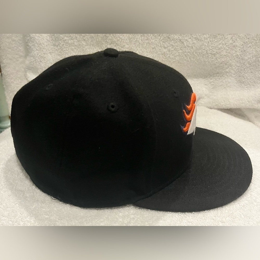 Broncos 59 Fifty new Era football cap black Flat bill - Picture 3 of 4